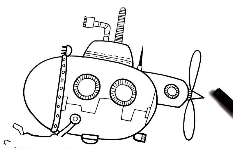 准备一张卡纸,展开创想,描绘出潜艇的形状.2.